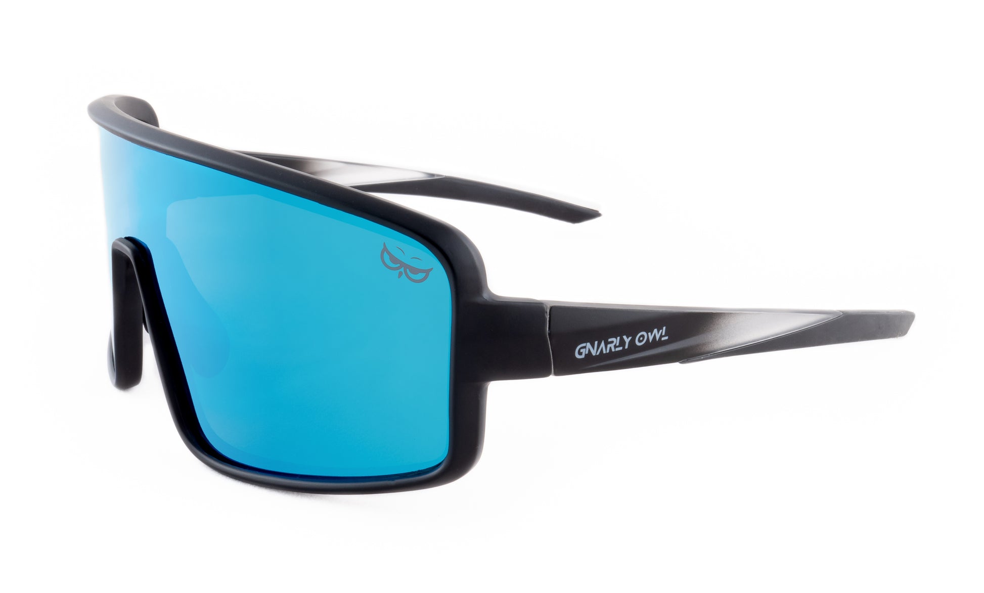 Gnarly Owl Ookpik Black polarizační sportovní sluneční brýle na sport výměnné polarizační fotochromatický zorník česká značka sova černý rámeček ledovcově modré pánské dámské zestrany